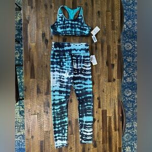 NWT Old Navy Powersoft Tie Dye Activewear SET- Sports Bra and Leggings XXL